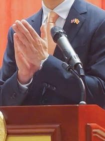 青丝与白发