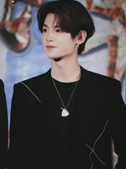 黄明昊：玩物